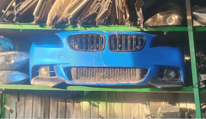 Передний Бампер BMW F10